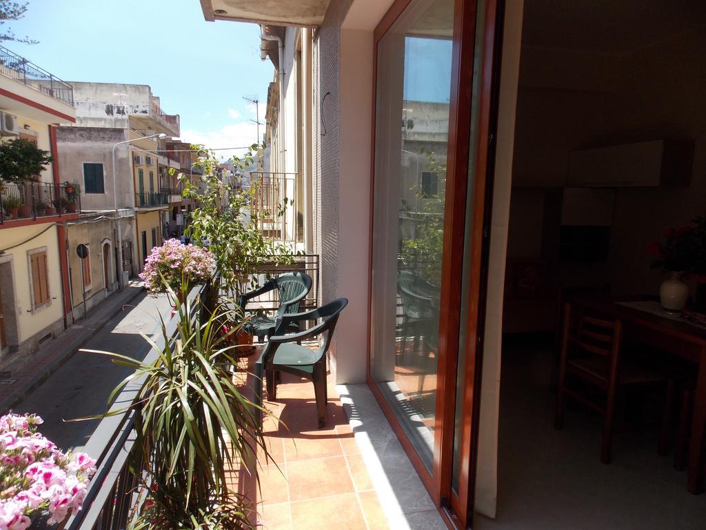 B&B Mariafrancesca Santa Teresa Di Riva Exterior foto