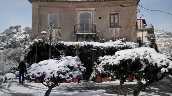 B&B Mariafrancesca Santa Teresa Di Riva Exterior foto